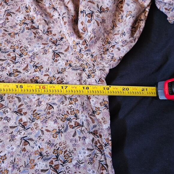 St. John's Bay Tan Floral Top Size M Long Sleeve Casual Cottagecore Boho Earthy - Picture 7 of 9